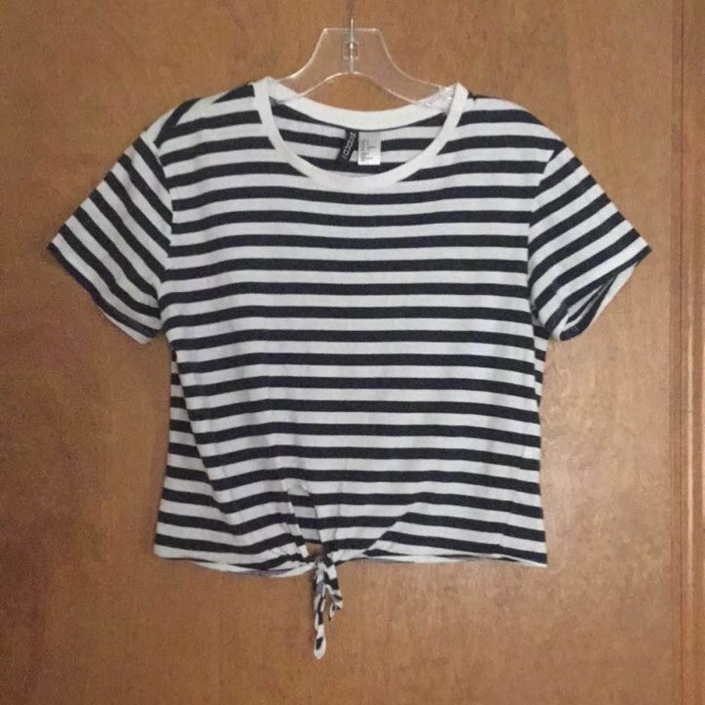 H&M nautical cropped tee
